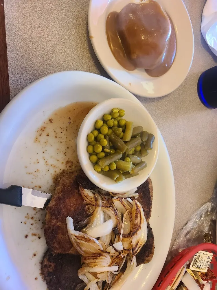 Liver and Onions Green Beans and Peas